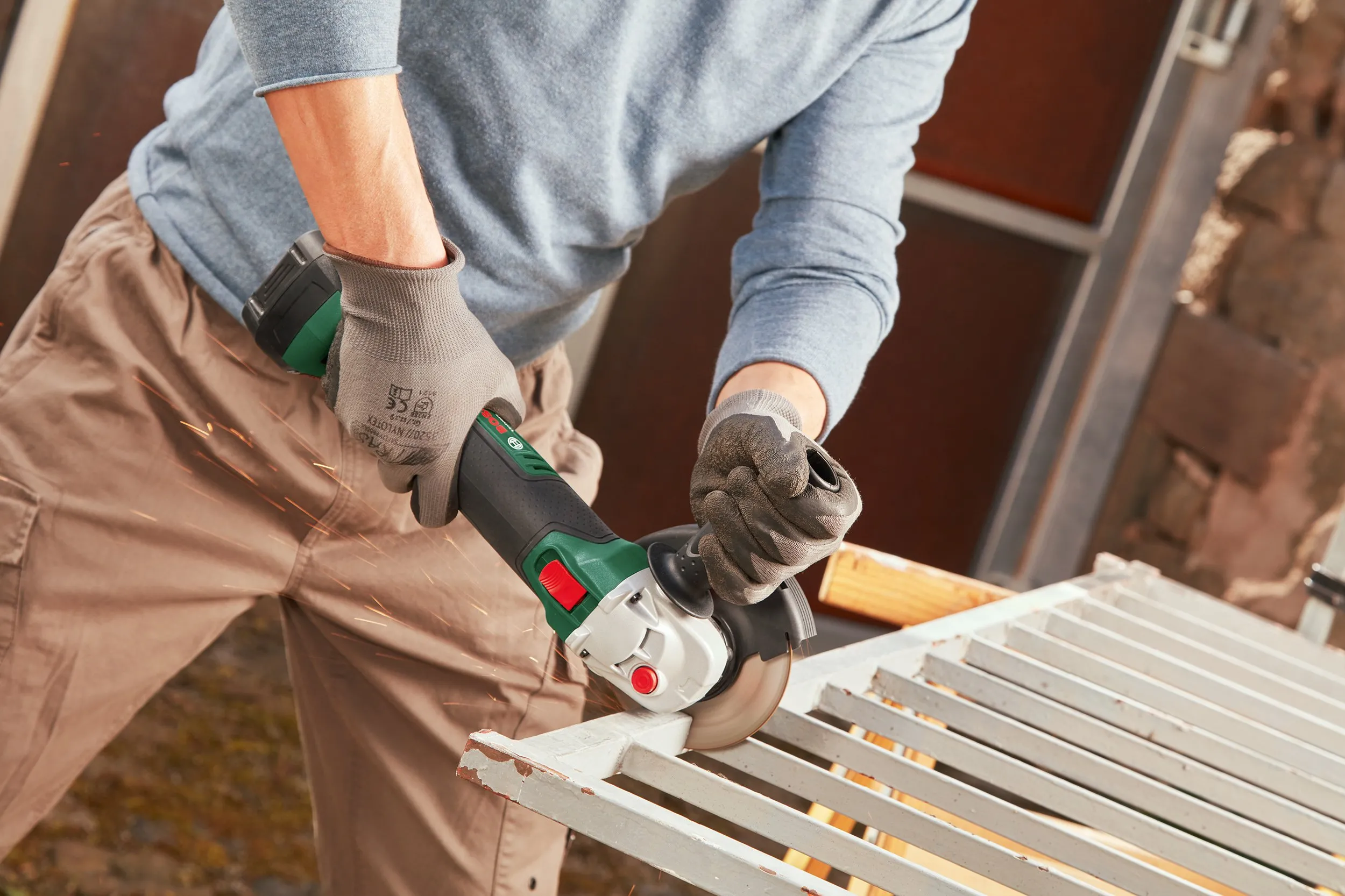 BOSCH UniversalGrind 18V-75 Akülü Taşlama 115 mm (Akü ve Şarj Aleti Hariç)
