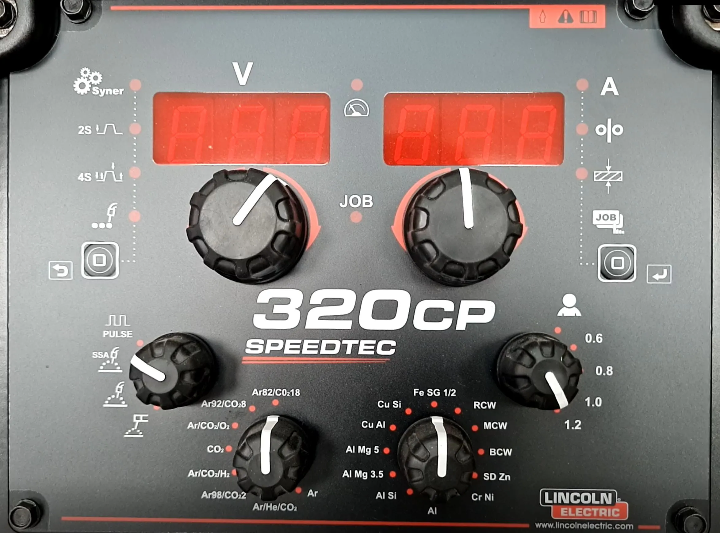 Lincoln Electric Speedtec 320 CP Sinerjik Pulse Gazaltı Kaynak Makinası 320 Amper